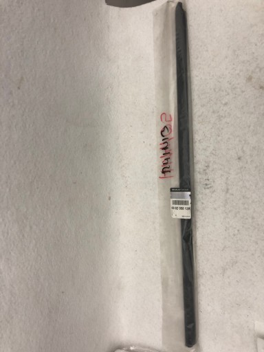 НОВА ПРОКЛАДКА ПЕРЕДНЬОГО ВІКНА DACIA DUSTER II 808205813R