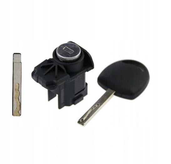 DA-24838 - Новая вставка двери левый замок OPEL CORSA D 2 kl