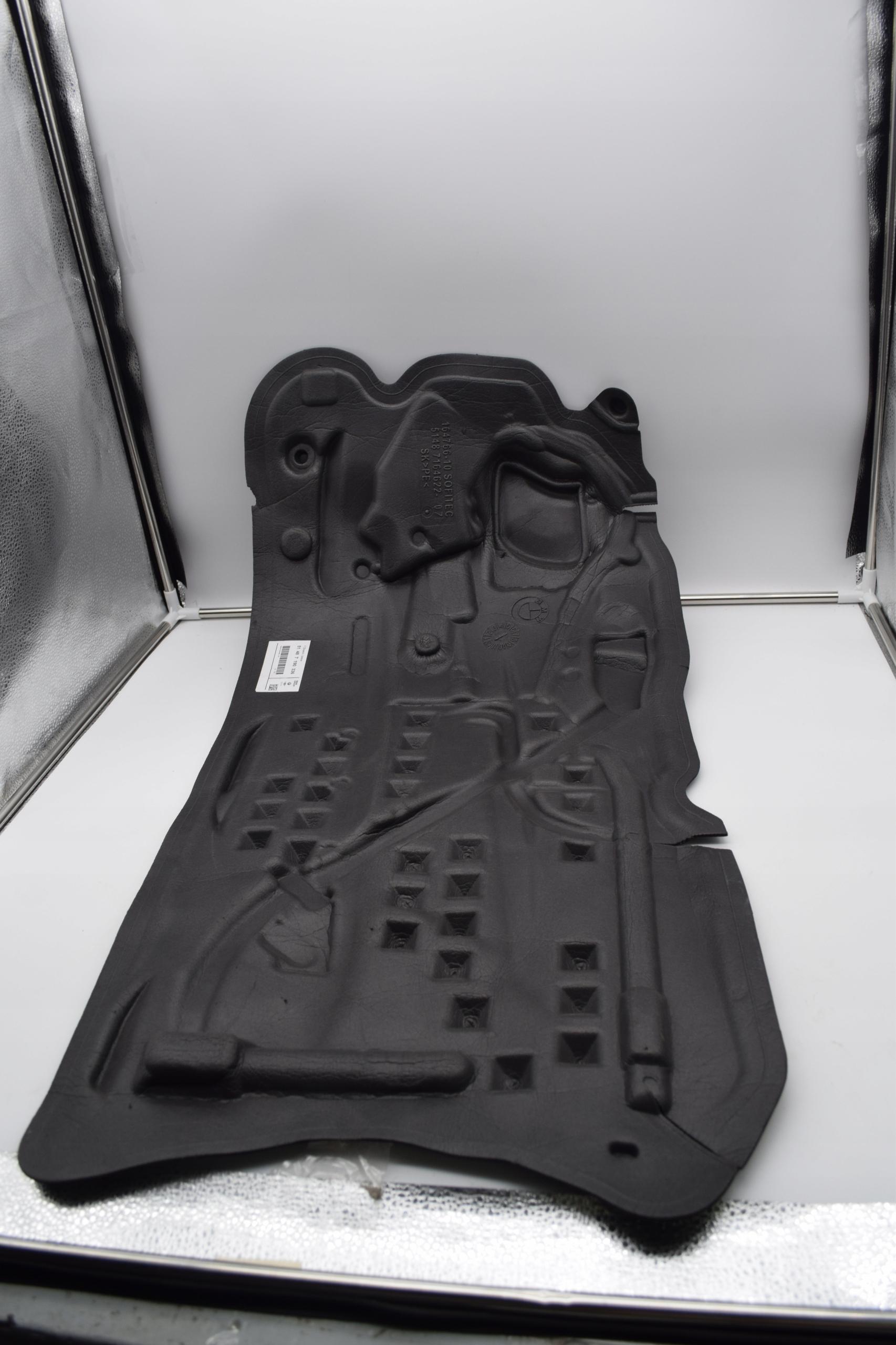 51487190336 - Новий звукоізолятор правої двері BMW E81 E82