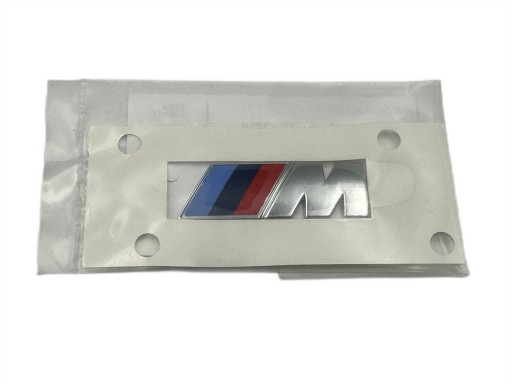 8 058 881 - НОВАЯ НАКЛЕЙКА С ЭМБЛЕМОЙ И НАДПИСЬЮ M M PACK M PACK BMW G01 G11 G20 G30 8058881