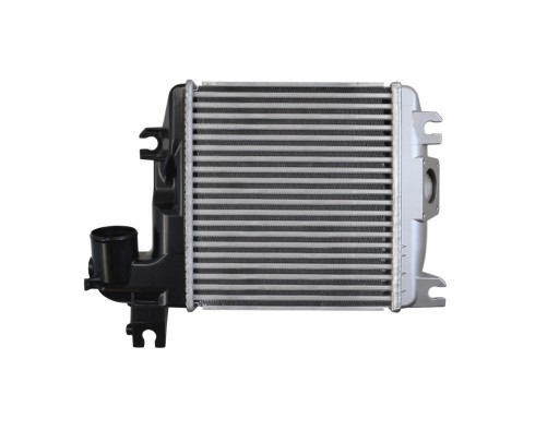 TO13009RC - НОВЫЙ ИНТЕРКУЛЕР TOYOTA LAND CRUISER 120 3.0 D-4D