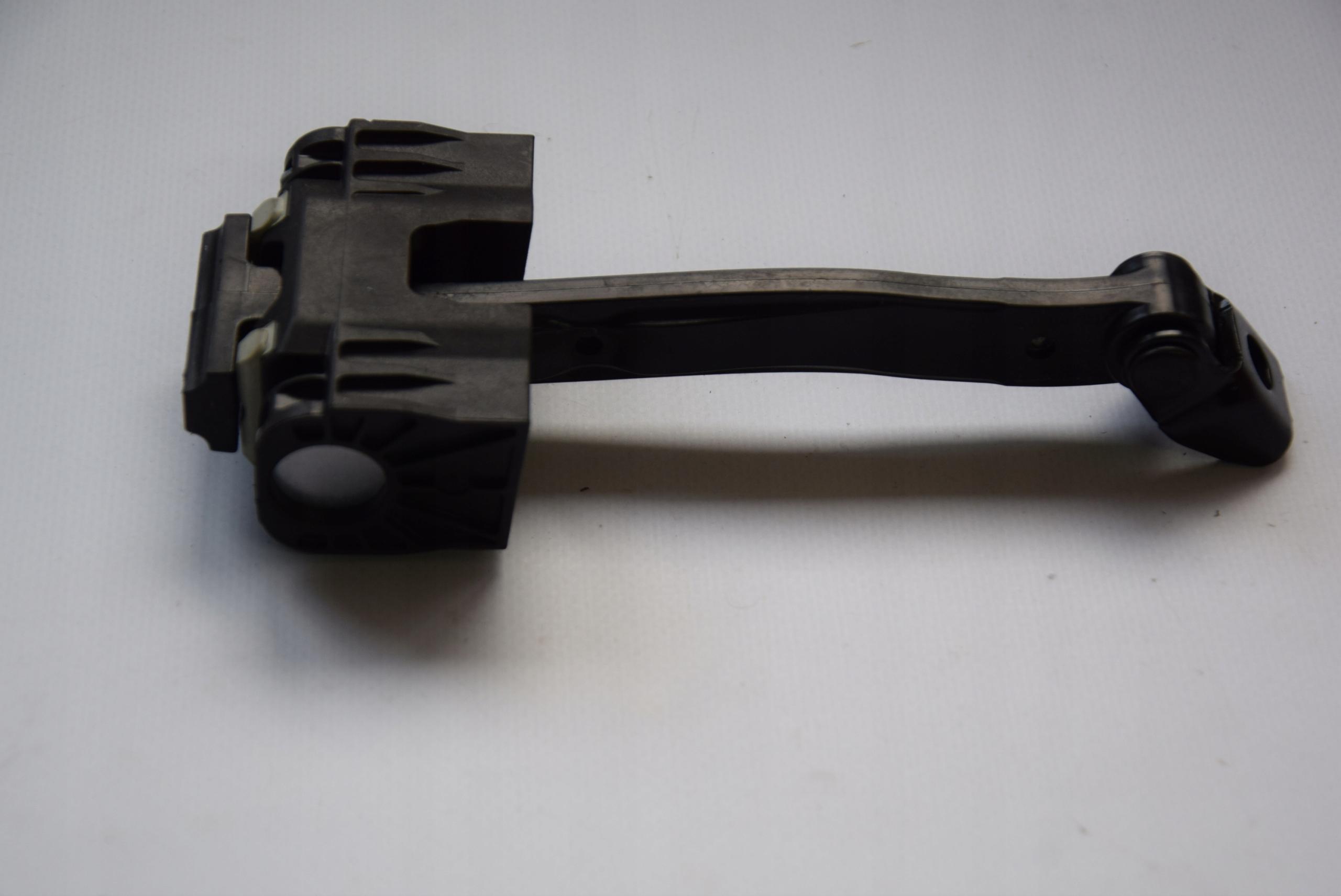 51227197874 - Новый org ограничитель двери зд BMW F07