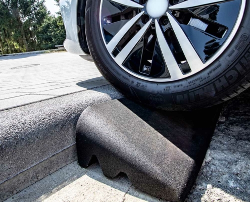 Бордюрное вторжение | Бордюрный пандус | Резиновая рампа под бордюром