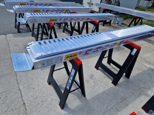 Рампи алюмінієві ALTRAP 3м 2.2т найкращі ціни ОПТ - РОЗДРІБ 1 комплект (2 шт)