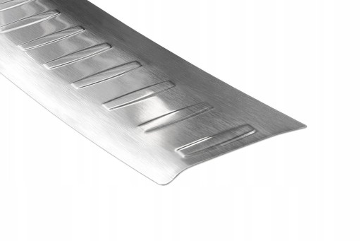 Накладна захисна планка на задній бампер для PEUGEOT 2008 I 2013-2019