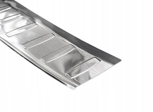 Накладна захисна планка на задній бампер для VOLVO XC70 II 2013-2016 KOMBI