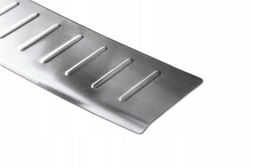 Накладна захисна планка на задній бампер для VW GOLF V 1KM 2007-2009 KOMBI