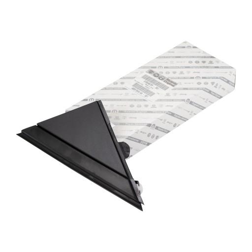 735455791 - Накладка треугольника правого зеркала Fiat 500