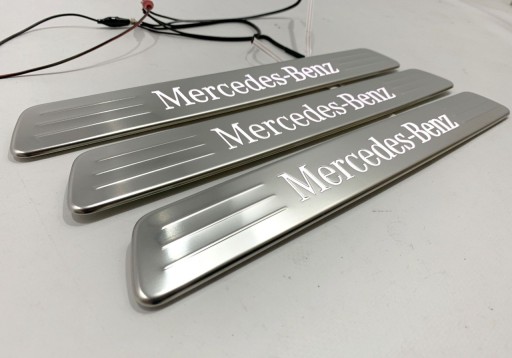 LED накладки на пороги Mercedes W447 A4476860200