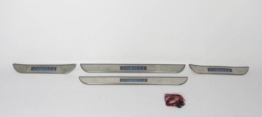 Накладки на пороги (LED) Toyota Corolla 2006-2012