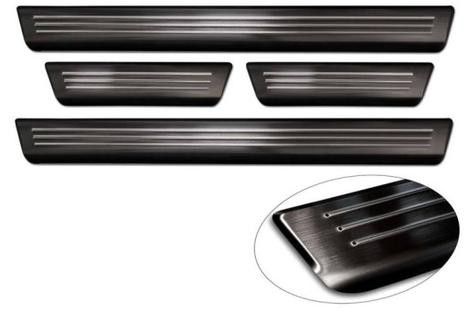 Накладки на пороги на Honda Civic 11.