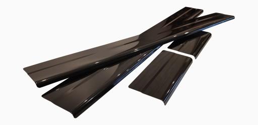 Накладки на пороги для Toyota Corolla Cross та 2022+