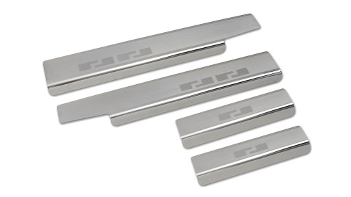 DACIA DUSTER III 2024+ Накладки на пороги