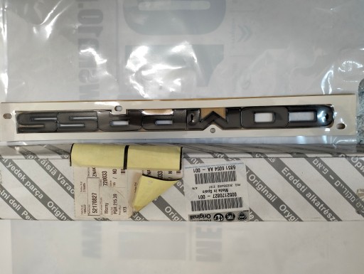 Напис на правій двері Jeep Compass (синя рамка) OE 52170827 68516054AA