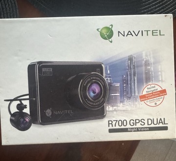 Автомобильная камера Navitel с двойным регистратором, новая.