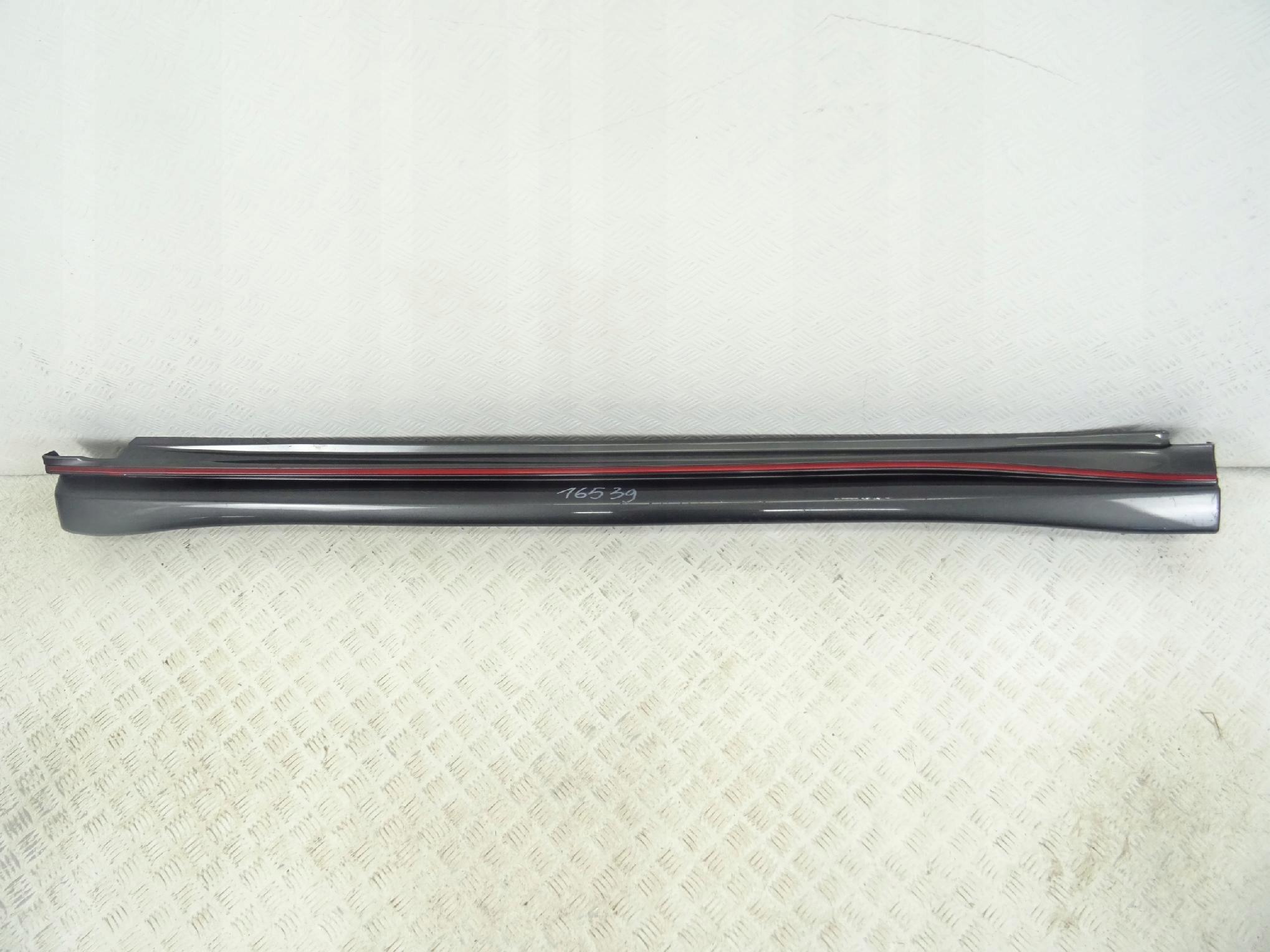 RSNISS11 - Nissan Juke Nismo RS накладка порога лівий