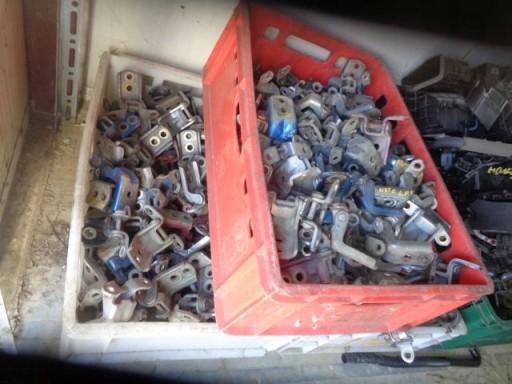 CZCZ00777 - Nissan PRIMERA P12 дверна петля ліва верхня передня