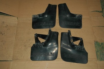 Комплект довгих бризговиків Nissan Patrol Y60