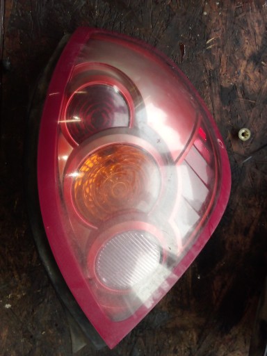 n16 - Nissan almera ліхтар задній правий 26550 bn701r