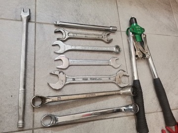 Заклепувальник Toptul JBAB3264 плюс гайкові ключі grts