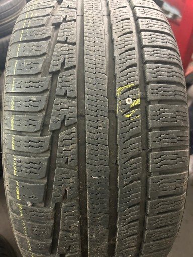 Nokian Tyres WR A3 255/40R19 100 В