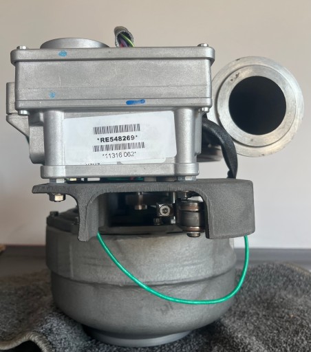 Новий турбокомпресор Re548269 John Deere 13.5 L