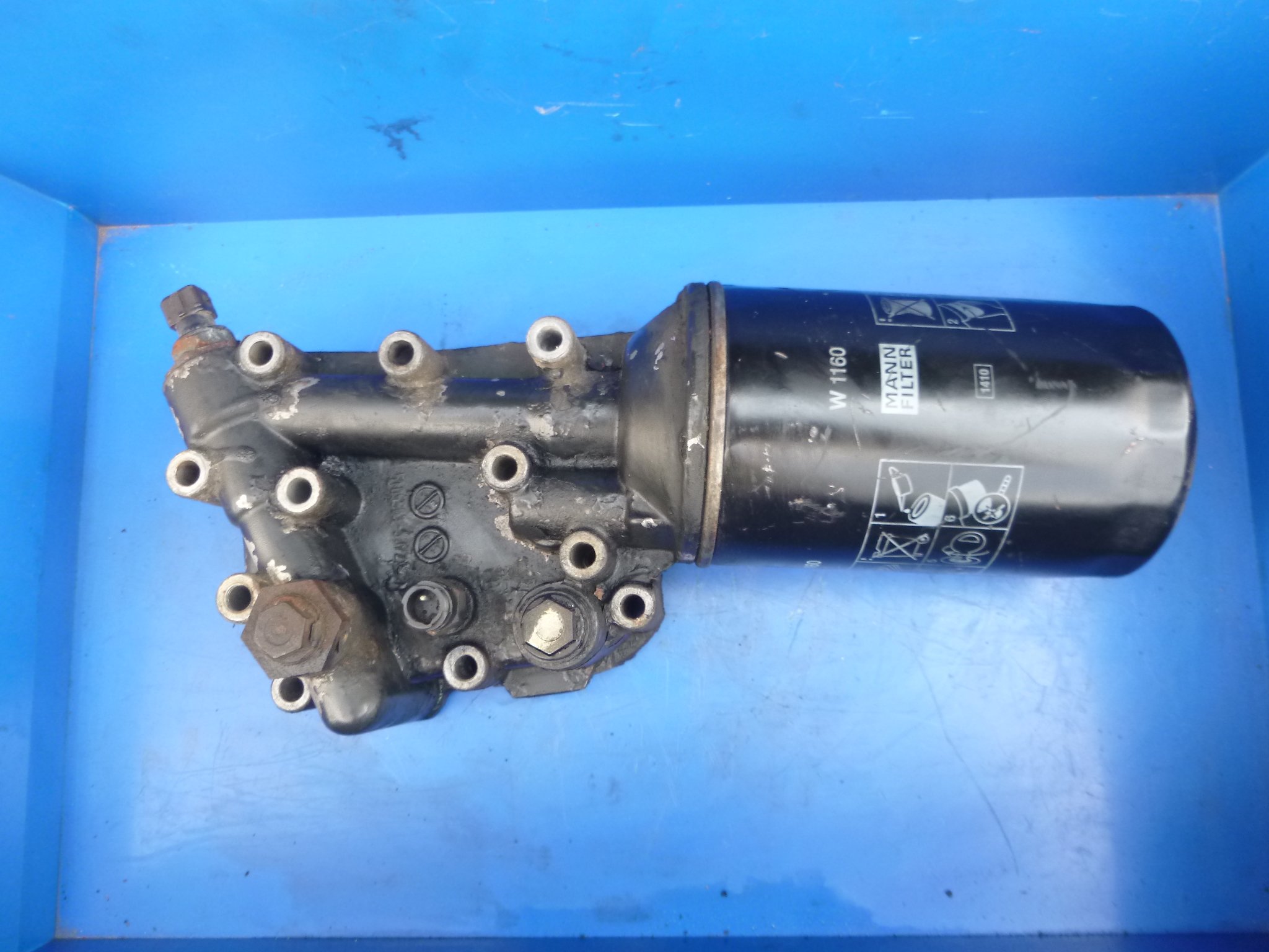 Корпус масляного фильтра MAN LE L2000 163 180 220 224