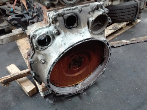 КОРПУС КРИШКА ЗЧЕПЛЕННЯ КОРОБКИ ACTROS MP4 1000 ЗЛ