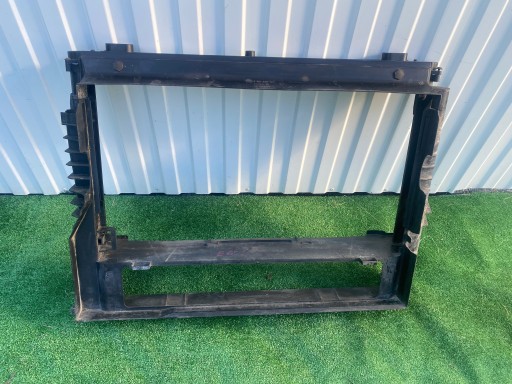 КОРПУС РАМКИ РАДІАТОРА BMW 5 E60 E61