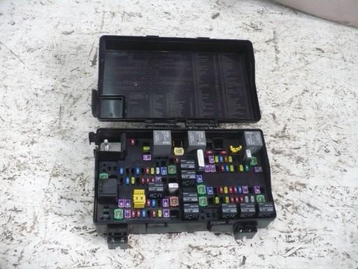 КОРПУС БЛОКА ПРЕДОХРАНИТЕЛЕЙ JEEP GRAND CHEROKEE WK2 P68137439AD