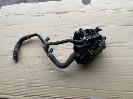 2018-2022R - КОРПУС ТЕРМОСТАТА 1.6 CRDI D4FE 2018R 25690-2U000 KIA CEED III 3 18-22R