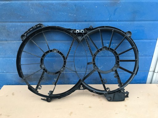 Корпус вентилятора AUDI A6 C6 4f0121003ac