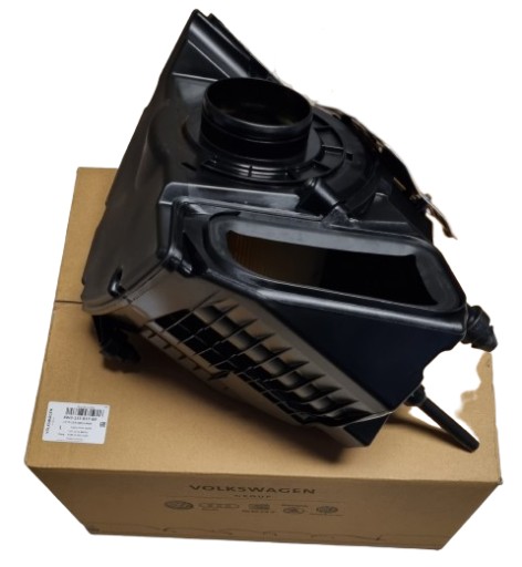 Корпус картридж воздушный фильтр 8W0133837AB AUDI A4 S4 A5 S5 оригинал ASO OE