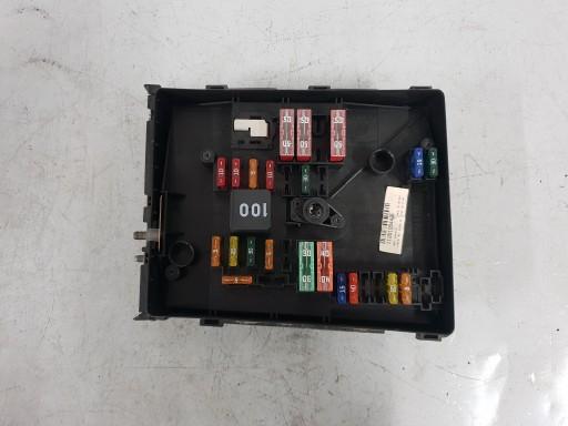 1K0937125D - OCTAVIA II 11R 2.0 TDI блок предохранителей