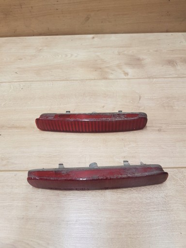 ВІДБИВАЧ ЗАДНЬОГО БАМПЕРА 2ШТ КОМПЛЕКТ COROLLA VERSO II