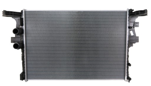OE IVECO 5801264635 Радиатор двигателя