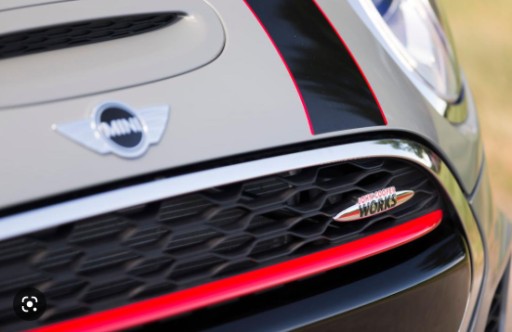 НАКЛЕЙКА OE НАКЛАДКА ПЕРЕДНЯЯ ПРАВАЯ BMW R55 R56 R57