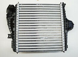 OE PORSCHE ИНТЕРКУЛЕР ПРАВЫЙ PORSCHE CAYENNE III 4.0 V8 PAB145804B