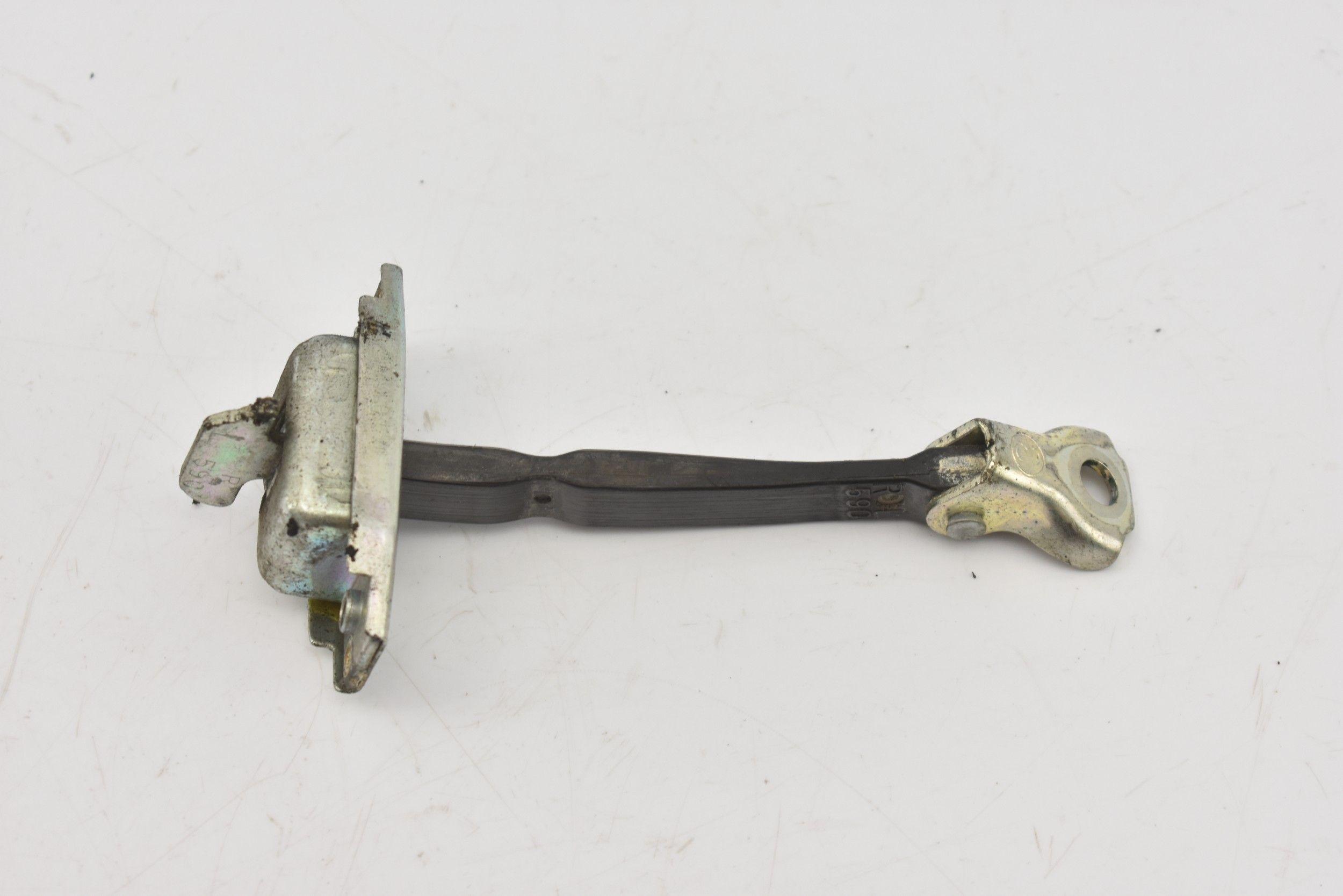 5905232363518 - ОБМЕЖУВАЧ ДВЕРЕЙ ЛІВИЙ І ПРАВИЙ ЗАДНІЙ TOYOTA PRIUS III