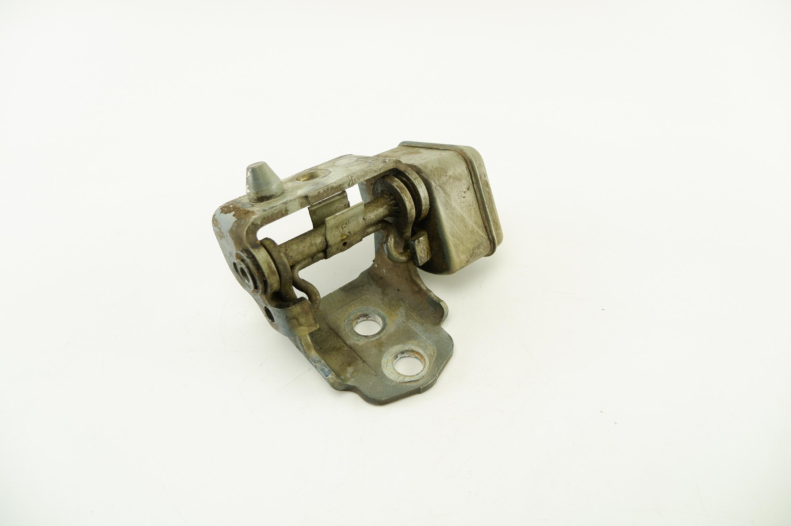 ОГРАНИЧИТЕЛЬ ДВЕРИ ЛЕВЫЙ ПЕРЕДНИЙ PEUGEOT 207 3D EZWD