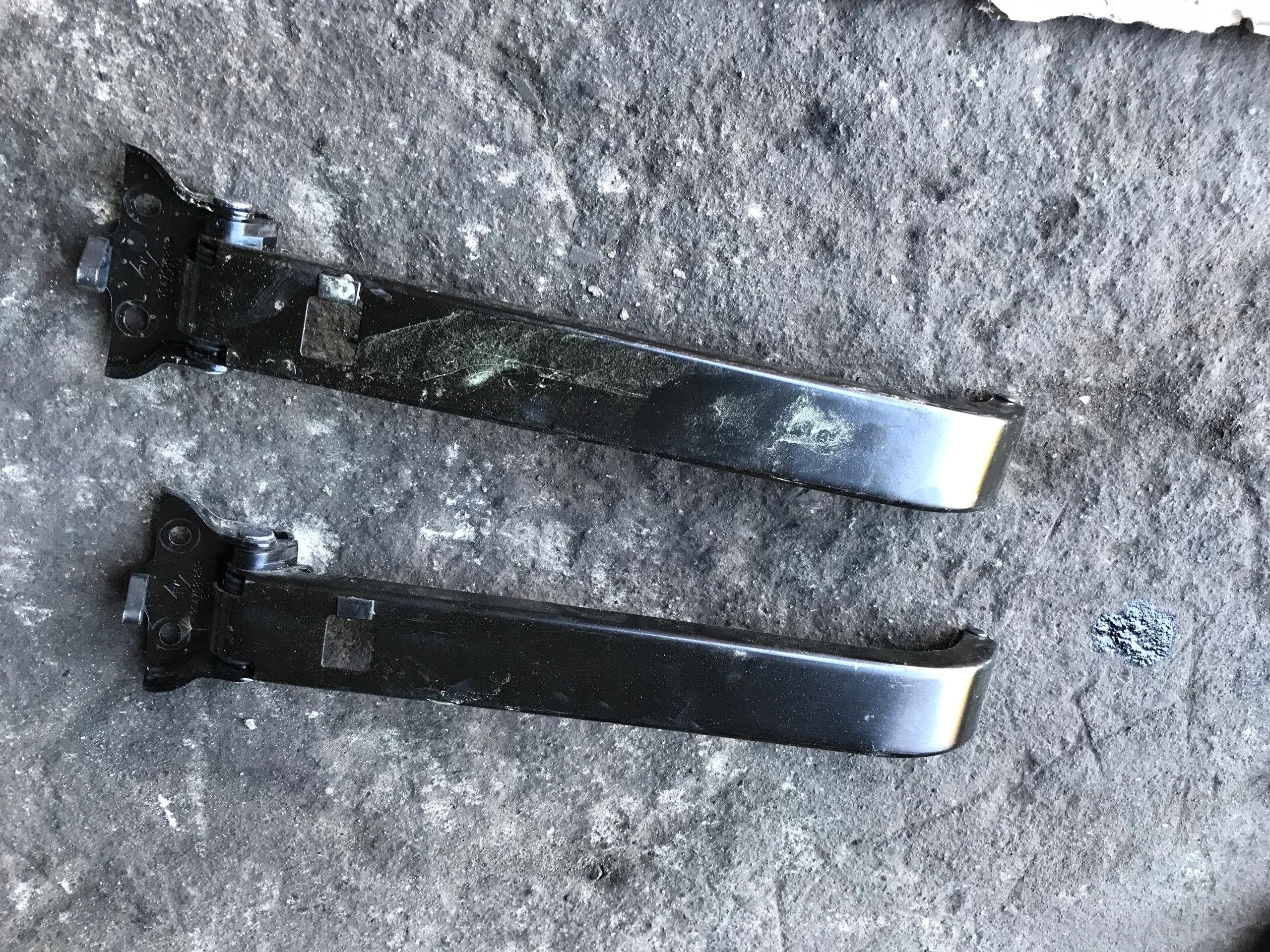 ОГРАНИЧИТЕЛЬ MASTER IV MOVANO 2,3 2018-22 ЗАДНЯЯ ДВЕРЬ