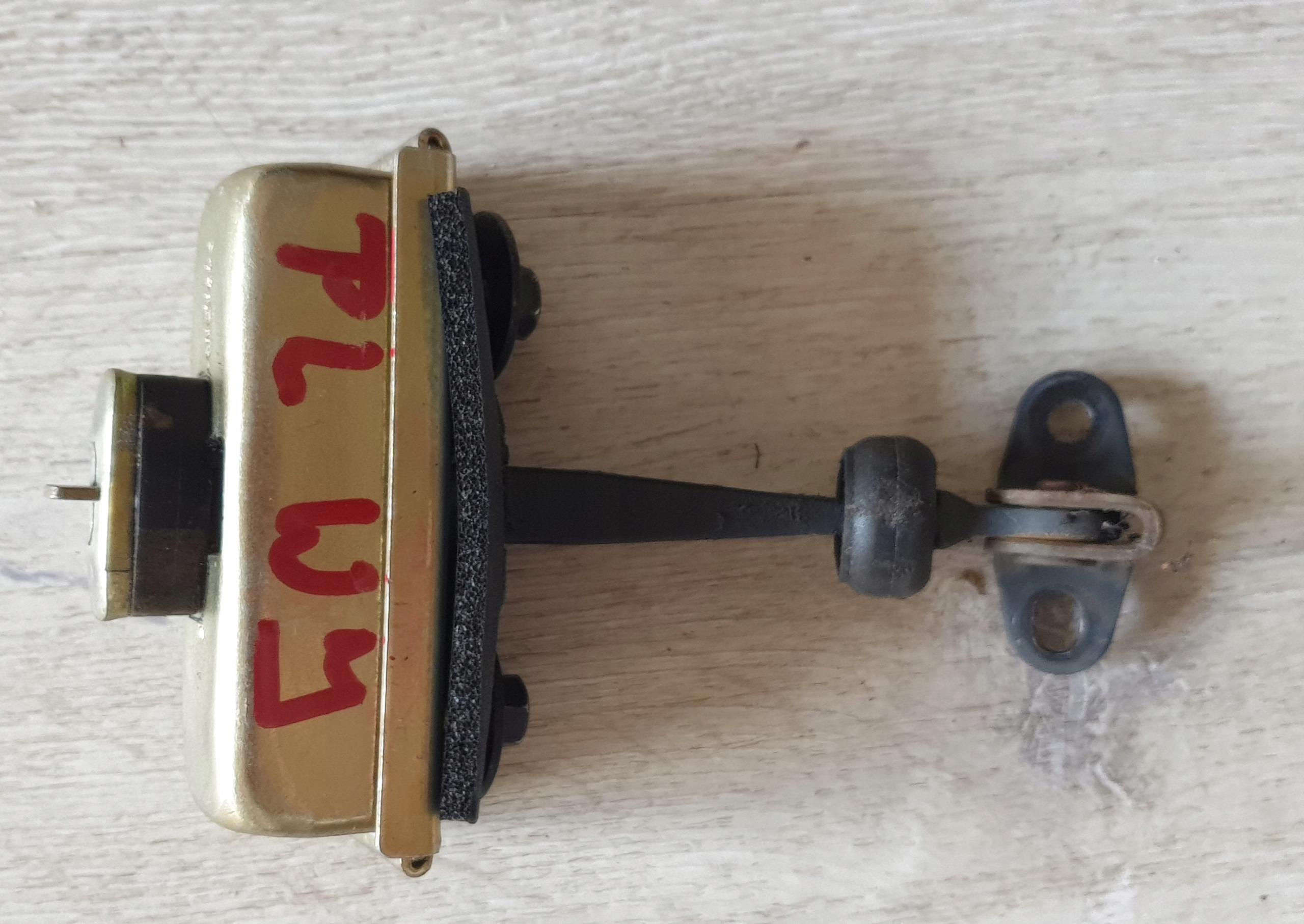 ПЕРЕДНІЙ ЛІВИЙ JEEP GRAND CHEROKE WJ 99-0