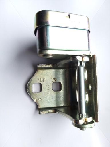 ОБМЕЖУВАЧ ПЕТЛІ RENAULT MEGANE II 804203220R