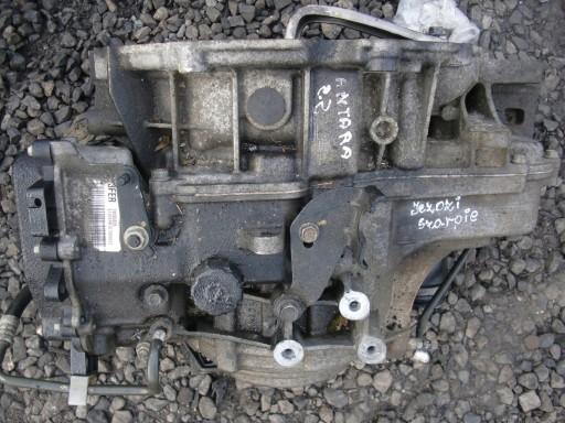 16554-4ED0A - NISSAN QASHQAI II J11 14-20 воздухозаборная труба