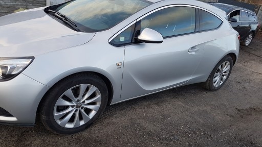 Opel astra j iv 4 gtc z176 двери ліва передня фронт