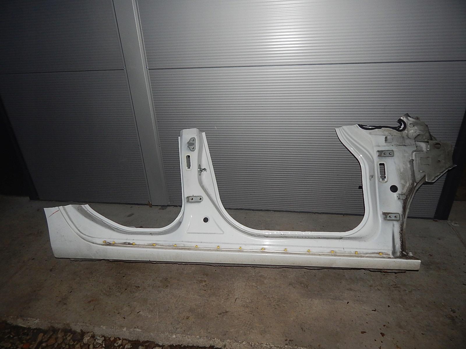 OPEL ASTRA J IV ПОРОГ ПРАВАЯ СТОЙКА