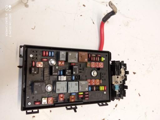 OPEL ASTRA J БЛОК ПРЕДОХРАНИТЕЛЕЙ 13318781 RG