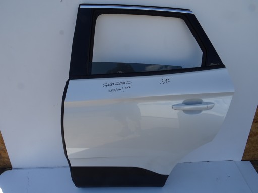 Опел бабушка левая дверная задница спины