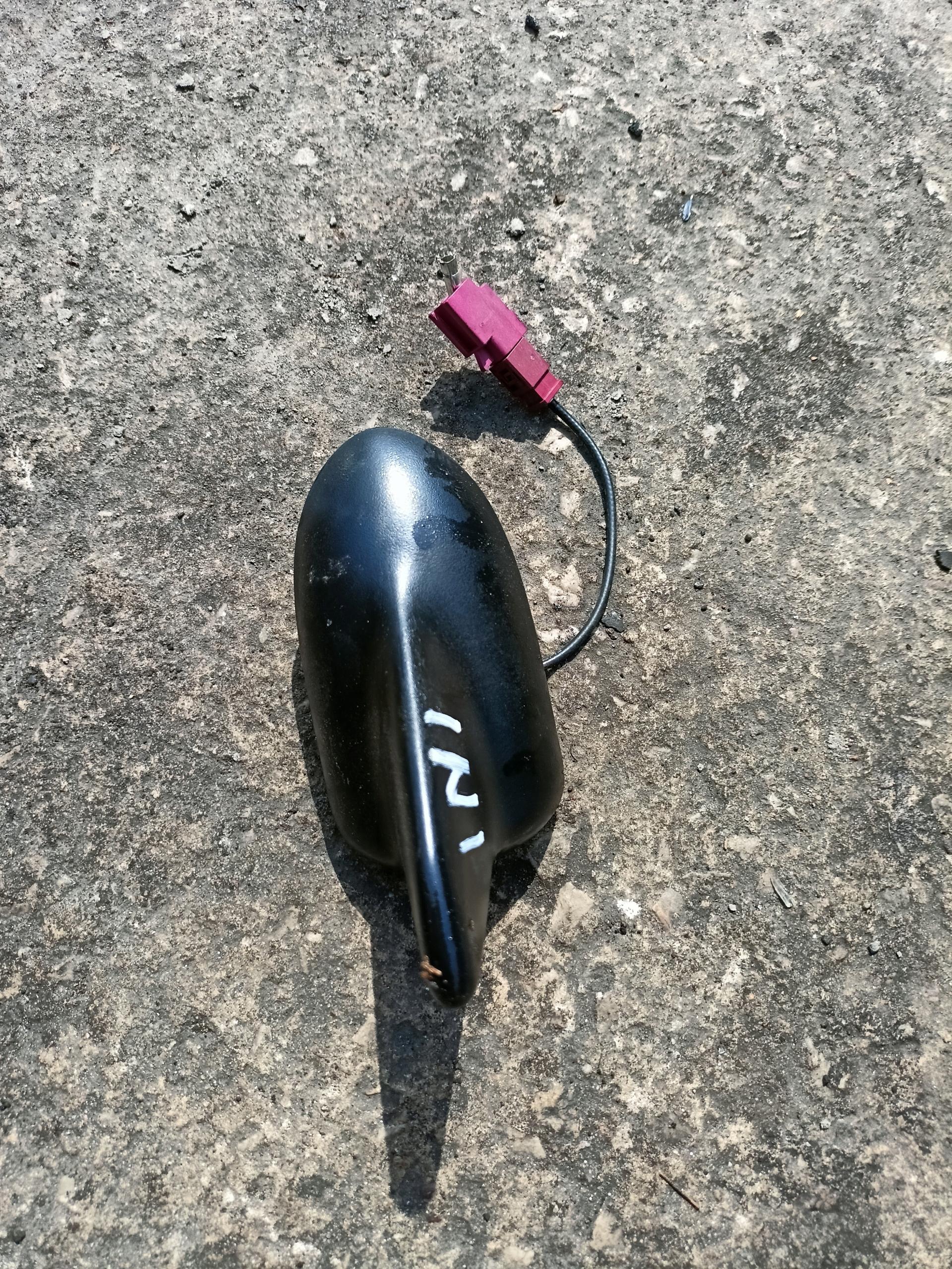 OPEL INSIGNIA A АНТЕНА НА ДАХ АКУЛА 13241275