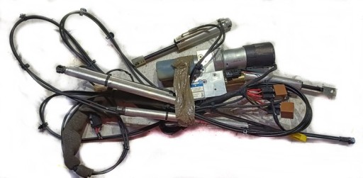 OPEL TIGRA B 04-09R привід насоса даху 93162375